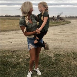 Meet your Posher, Bailey